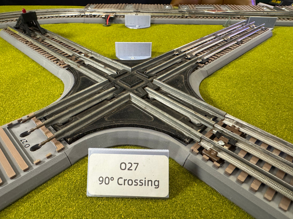 o27 90 Degree Crossing Section