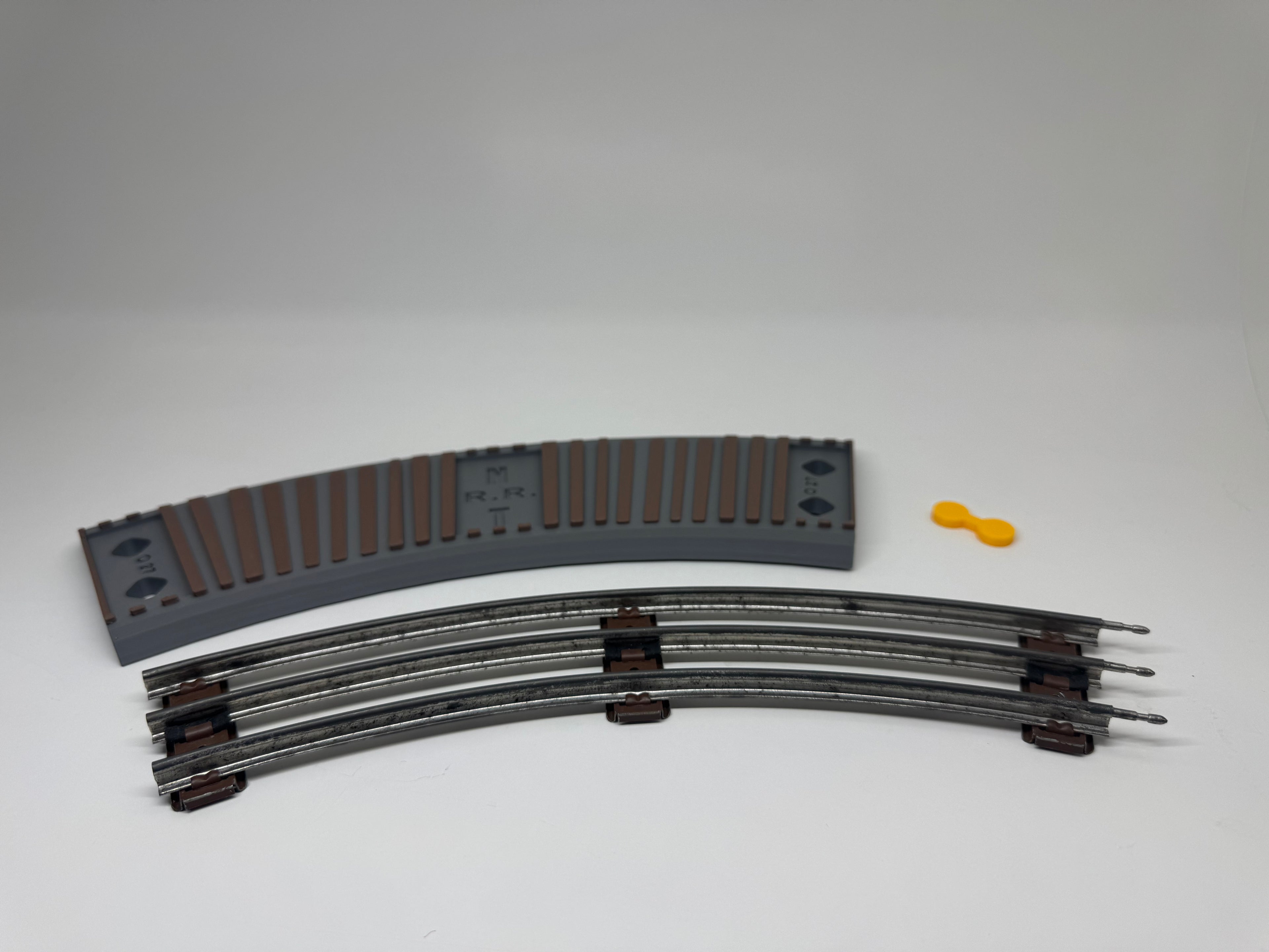 Standard o27 curve 4pk.